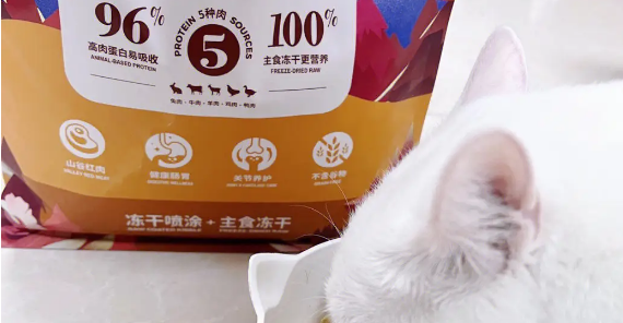 蒂利瑞猫粮价格贵吗？适合购买吗？
