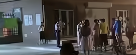 狗吓到小孩,狗主人却让小孩给狗道歉,狗比人金贵? 狗吓到小孩,狗主人却让小孩给狗道歉,狗比人金贵?