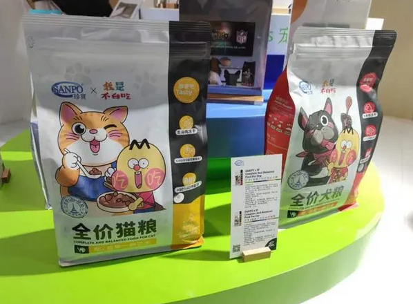 中外巨头“各显神通”抢占千亿级宠物市场,产品鱼龙混杂、法规亟待完善 中外巨头“各显神通”抢占千亿级宠物市场,产品鱼龙混杂、法规亟待完善