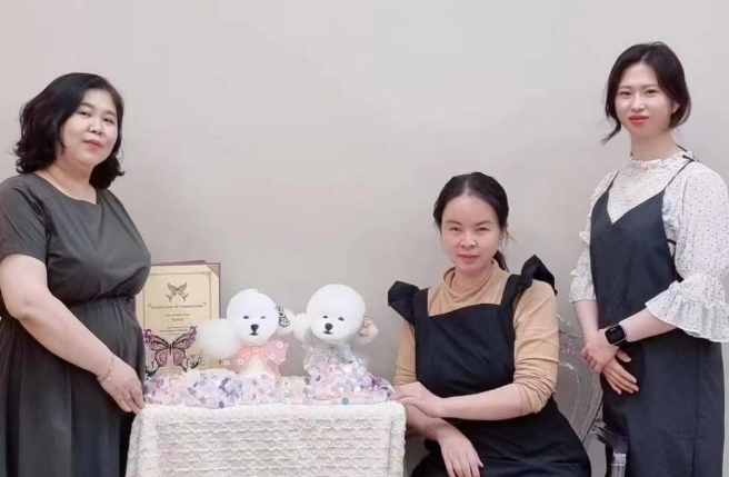 我80后,拜师学成宠物美容师,0工资,用33年时间做传说中的学徒 我80后,拜师学成宠物美容师,0工资,用33年时间做传说中的学徒