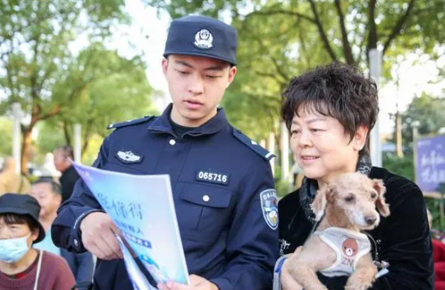 养犬有责、养犬负责!最高法:着重加强对烈性犬致人损害法律责任的规制 养犬有责、养犬负责!最高法:着重加强对烈性犬致人损害法律责任的规制