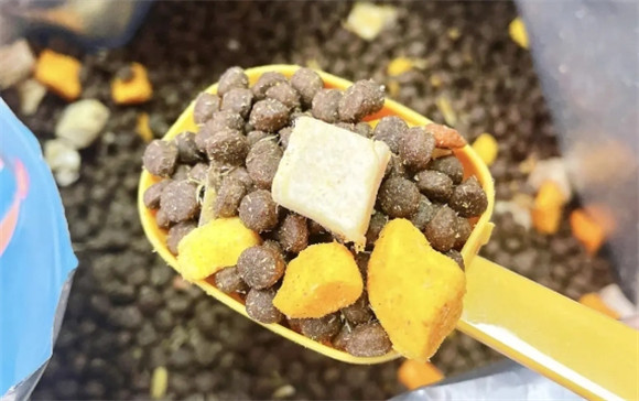 莎菲猫粮好吃吗 莎菲猫粮好吃吗