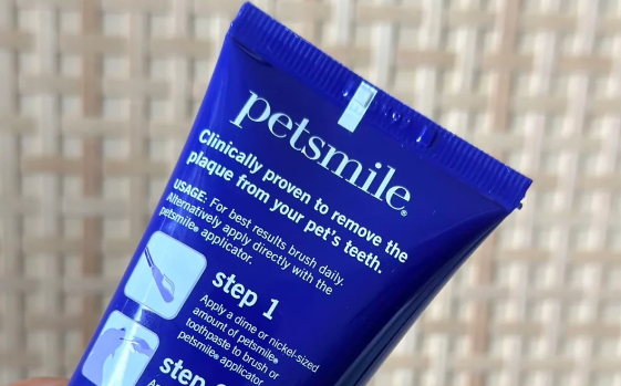 专家推荐！petsmile克服刷牙难题，新一代宠物牙膏！