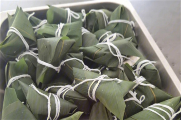 市场上哪些口味的粽子可以给泰迪吃？