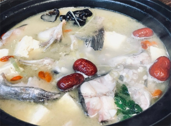 石斑鱼熬汤有什么功效