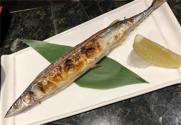 孕妇吃秋刀鱼对胎儿好吗