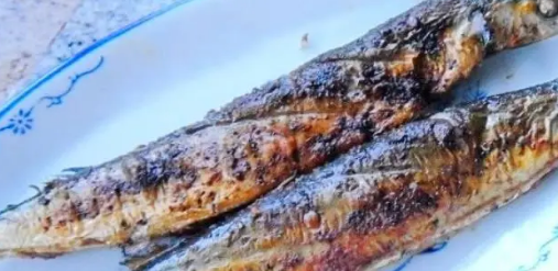烧烤秋刀鱼怎么烤窍门 烧烤秋刀鱼怎么烤窍门