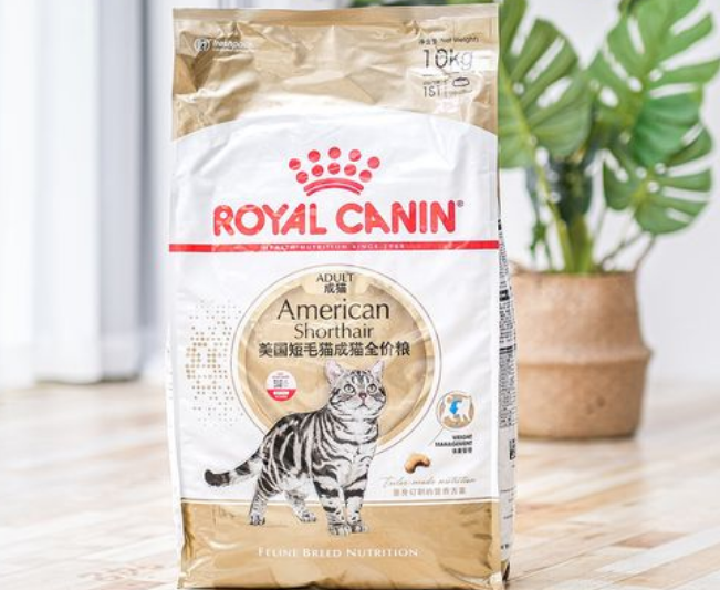 皇家赞臣猫粮：宠物健康的美味选择‌