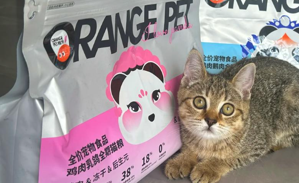 橙宠猫粮通过科学配比，贴合宠物需求