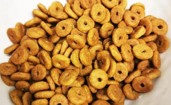 皇家殿下宠物食品，精准满足不同宠物需求