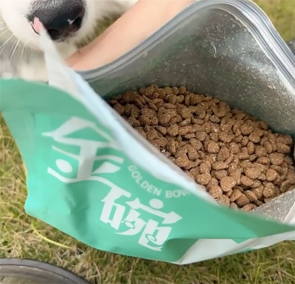 金碗狗粮多少钱一斤