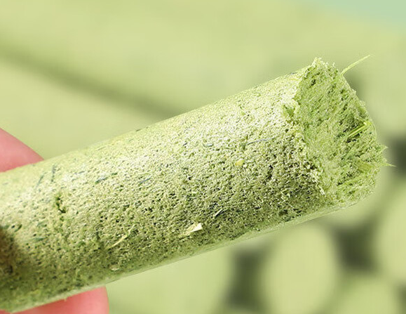 凯麦特冻干猫草棒：磨牙解馋，轻松应对挑食