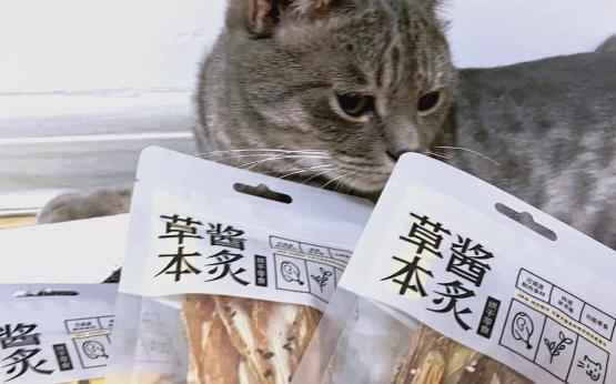 星鲜宠坚持人食级理念，严选食材