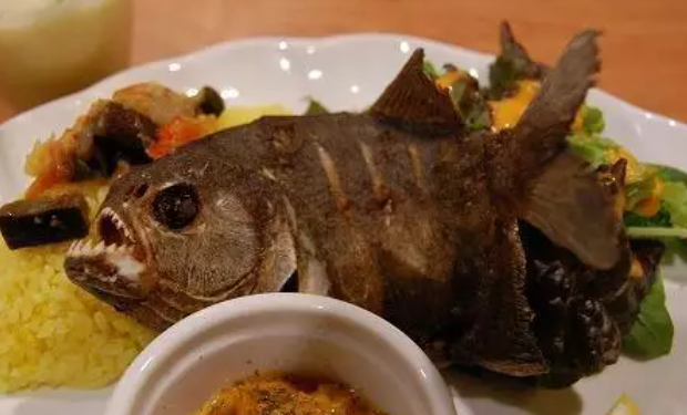 食人鱼好吃么