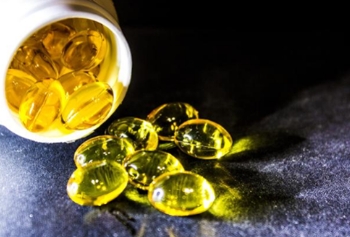 Salmo oil鱼肝油给狗狗吃要多少次吃一次 Salmo oil鱼肝油给狗狗吃要多少次吃一次