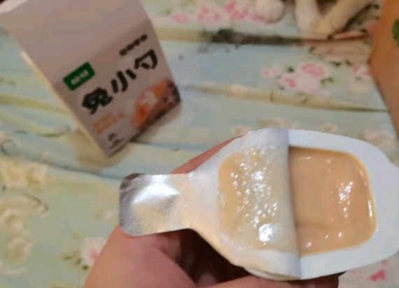 帕特兔小勺,一款专为猫咪设计的营养美食 帕特兔小勺,一款专为猫咪设计的营养美食