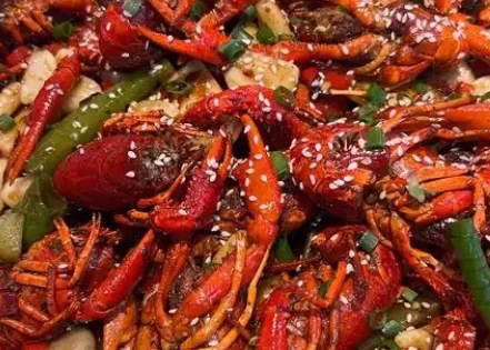 过夜龙虾能吃吗