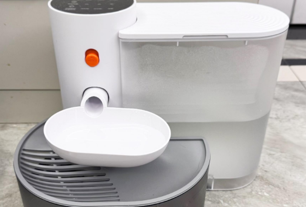 PETGRAVITY宠物喂水器：让爱宠随时喝到新鲜水