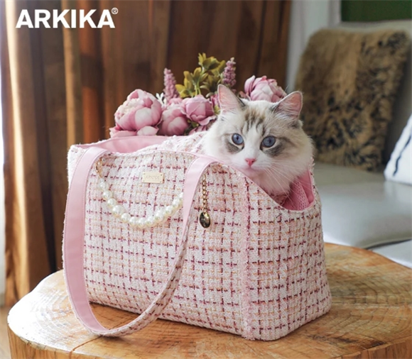 别再乱选!这款ARKIKA宠物包美到犯规~ 别再乱选!这款ARKIKA宠物包美到犯规~
