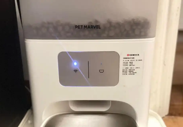 给猫咪的贴心守护，鸟语花香小方 M3 智能喂食器
