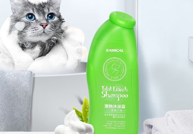 雷米高猫狗沐浴露产品线分析：洁毛滋润型与多效八合一功能对比