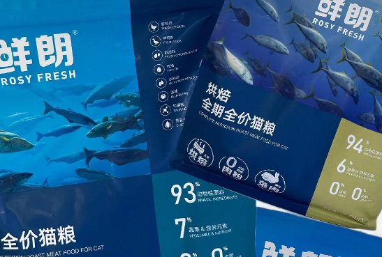 鲜朗猫粮三大口味测评，哪款最适合你的猫？