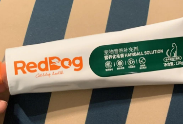 红狗化毛膏！吐毛<strong></strong>布偶猫吐毛球救星