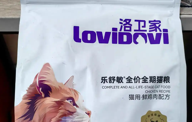 铲屎官必看：德文吃什么猫粮比较好之全解析