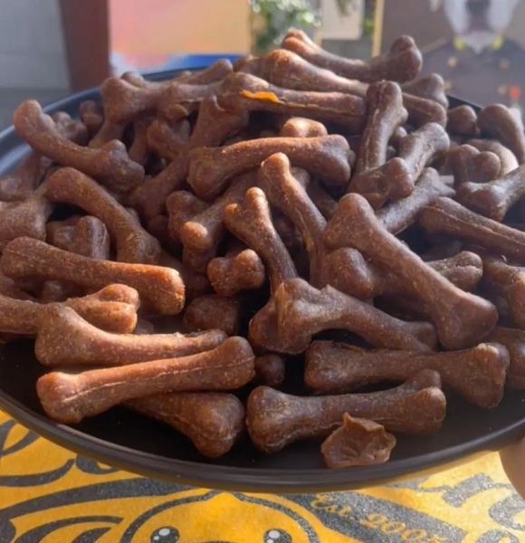 狗零食有哪些种类?这份狗零食推荐榜让馋嘴小狗乐翻天 狗零食有哪些种类?这份狗零食推荐榜让馋嘴小狗乐翻天