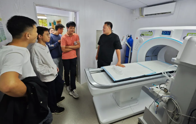 谛宝诚荣耀之旅深圳站如期展开,推动宠物医疗卫生事业持续发展 谛宝诚荣耀之旅深圳站如期展开,推动宠物医疗卫生事业持续发展