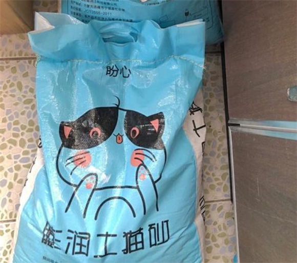 盼心猫砂膨润土的主要成分