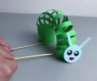 会爬的毛毛虫怎么做