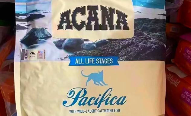 滋益巅峰和爱肯拿猫粮有什么区别?深度对比分析与推荐 滋益巅峰和爱肯拿猫粮有什么区别?深度对比分析与推荐