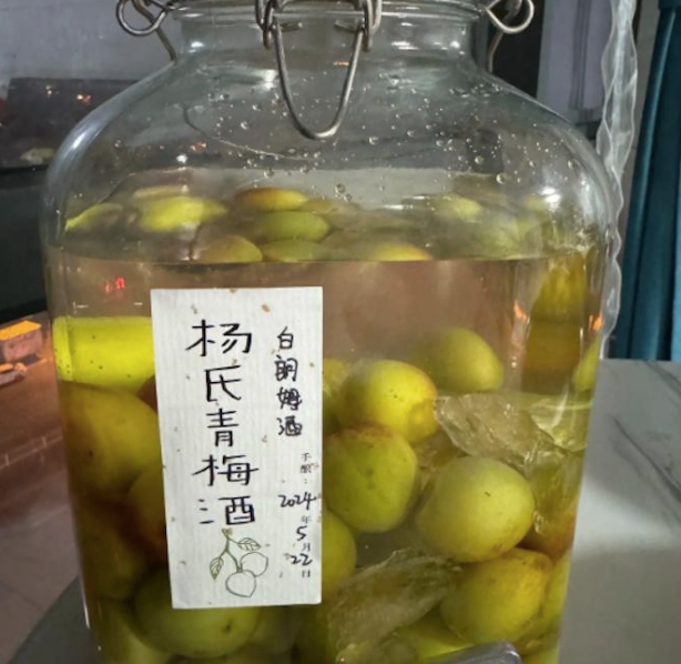 狗狗全身没劲却依然能吃能喝,原因让人哭笑不得 狗狗全身没劲却依然能吃能喝,原因让人哭笑不得