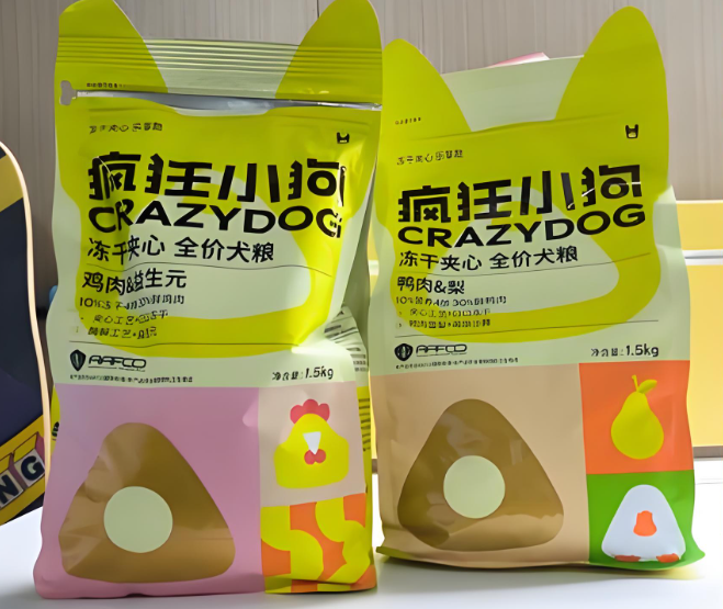 狗粮哪些牌子的好？疯狂小狗狗粮：科学配方打造安心之选