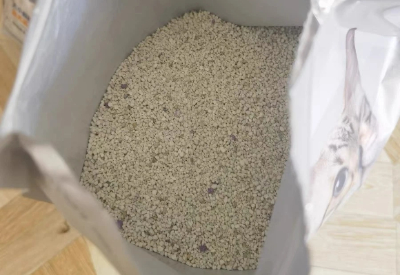 猫砂到底哪种好?里兜小银钻钠基矿砂解决你的选择困难症! 猫砂到底哪种好?里兜小银钻钠基矿砂解决你的选择困难症!