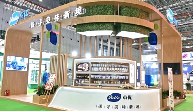 蔚优为不同阶段宠物定制乳糖友好型营养方案