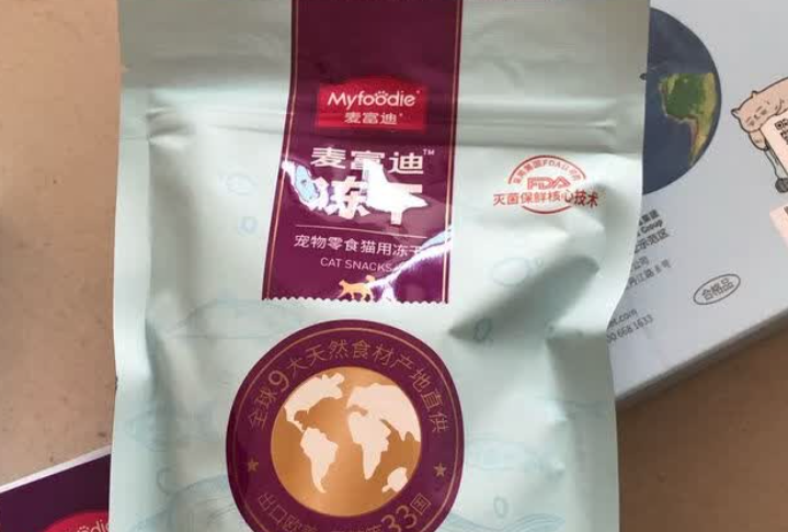 麦富迪猫咪零食小鱼干，解锁猫咪的快乐密码