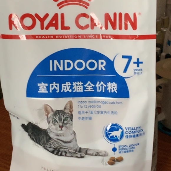 老年猫吃什么猫粮？皇家用科学配方让10岁老猫重获活力