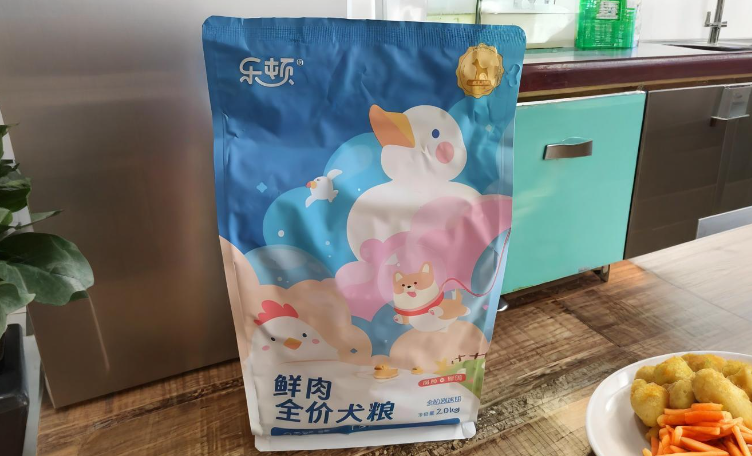 雪纳瑞狗粮真实推荐：乐顿狗粮从成分到工艺的优势解析