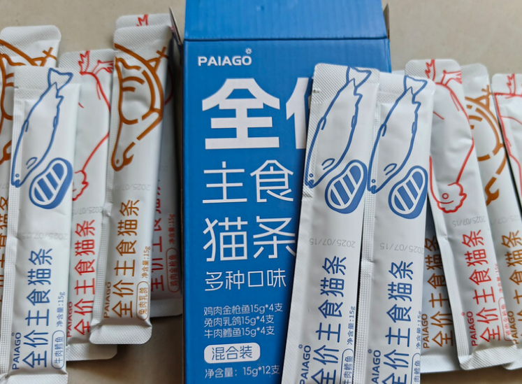 派阿哥全价主食猫条，一站式解决猫咪喂养难题