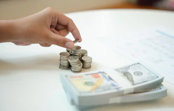 揭秘2025年英国宠物消费热潮:食品和护理需求激增背后的故事 揭秘2025年英国宠物消费热潮:食品和护理需求激增背后的故事