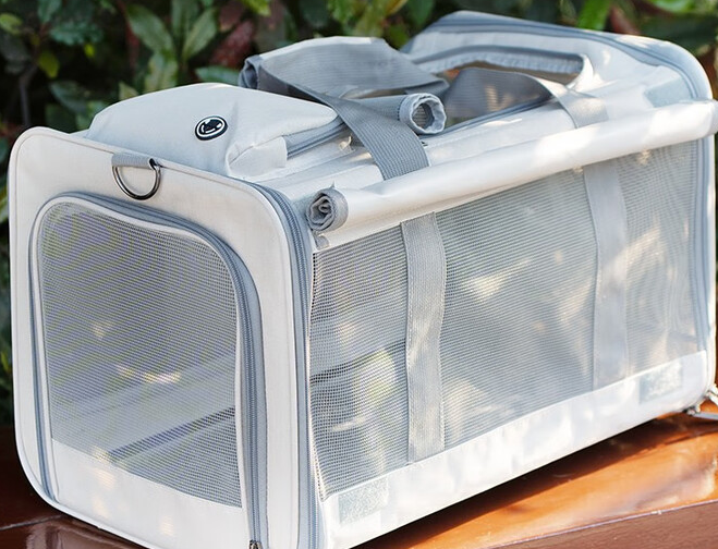 COCS宠物包：颜值与实用兼具，给爱宠移动的舒适小窝