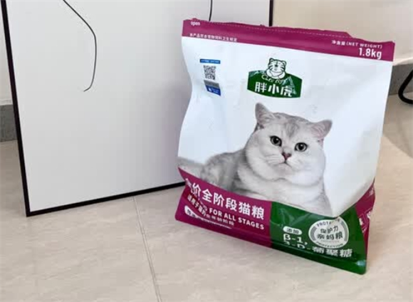 胖小虎猫粮:守护猫咪的舒适进食体验 胖小虎猫粮:守护猫咪的舒适进食体验