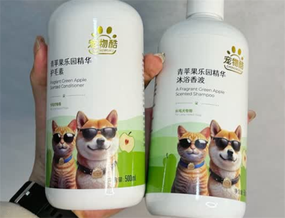 宠物酷沐浴露：净澈皮毛，一瓶搞定宠物洗护多重需求