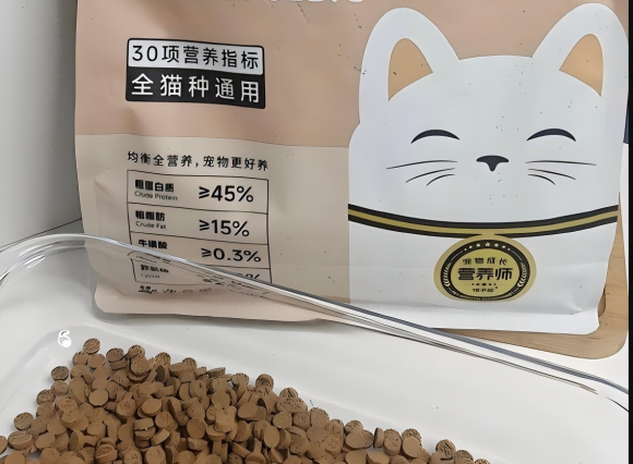 哪种牌子的猫粮比较好？馋不腻让猫主子实现“毛发光泽自由”