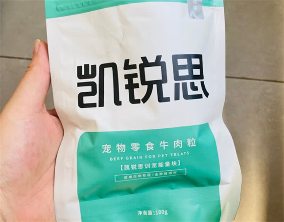 泰迪狗零食推荐：凯锐思牛肉粒，成幼犬都爱吃的营养小零嘴