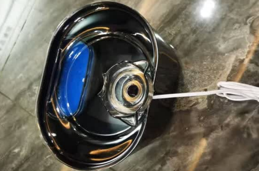 漫沃星系宠物饮水机:细节之处见真章的养宠利器 漫沃星系宠物饮水机:细节之处见真章的养宠利器