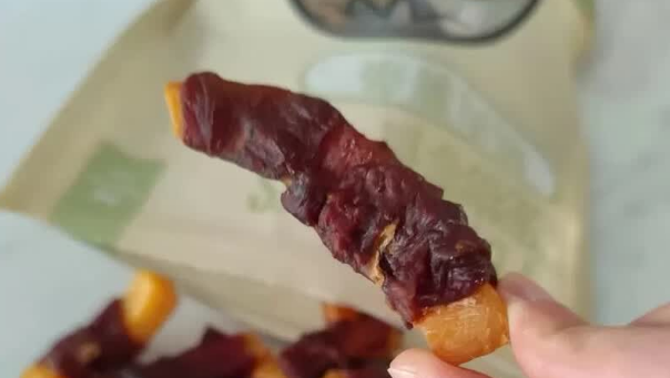 柯基爱吃什么品牌零食?益和鸭肉薯条成 “专属宠爱” 柯基爱吃什么品牌零食?益和鸭肉薯条成 “专属宠爱”