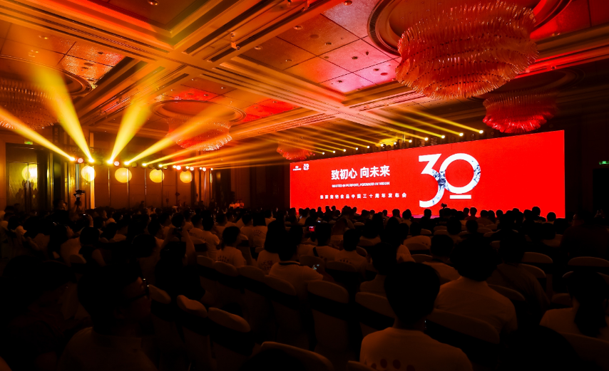 皇家宠物食品中国三十周年：以精准营养守护犬猫健康，构建宠物生态新未来